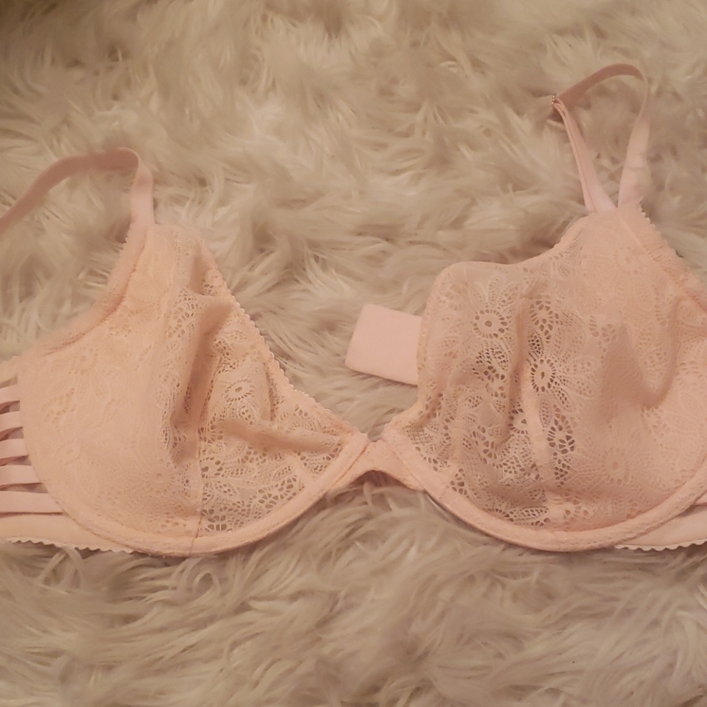 VS lace Very Sexy bra